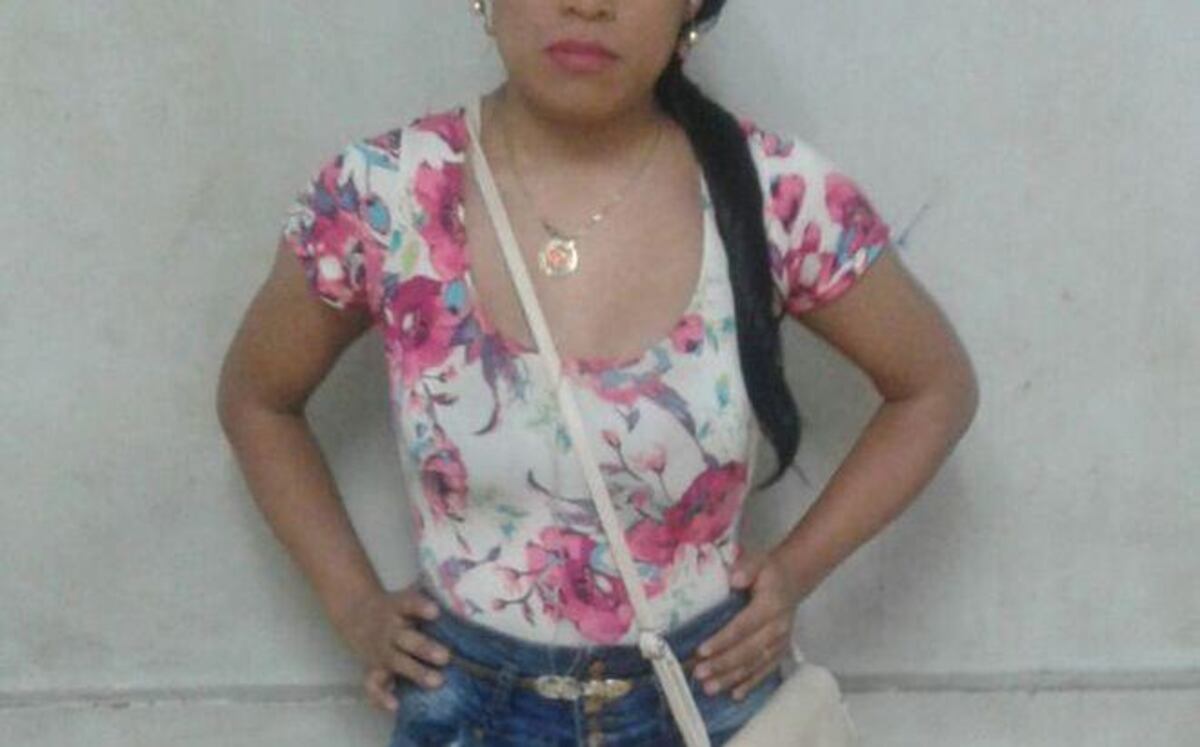 TRAVESTI SE DEFIENDE. Dijo que oficiales no le pagaron por sexo 