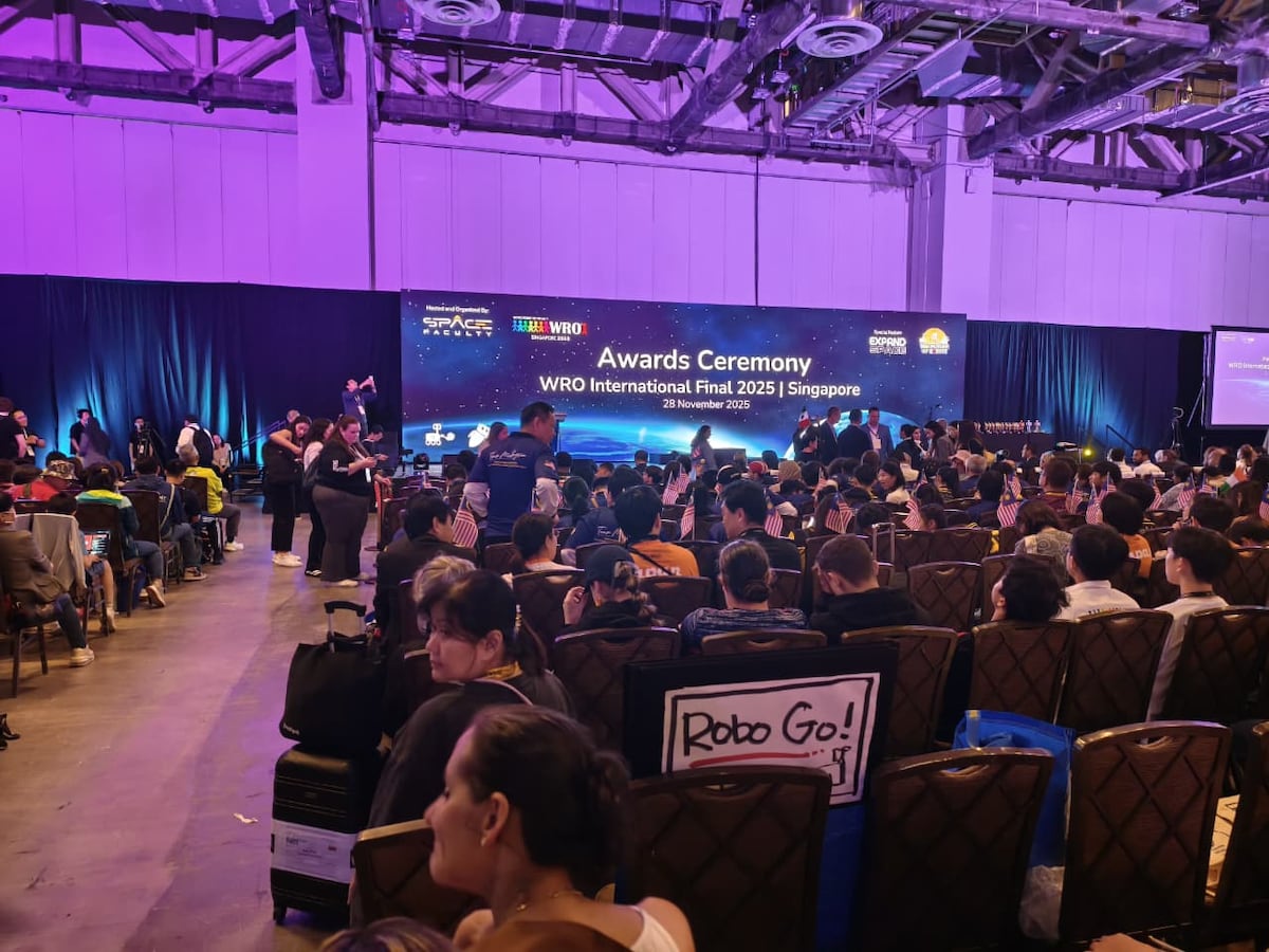 ¡Qué viva! Panamá sorprende en Singapur con premio mundial de robótica