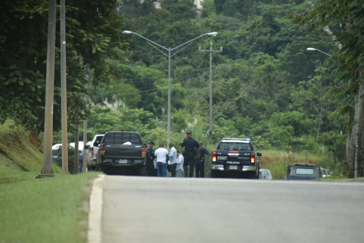Asesinan a un hombre en plena autopista Arraiján- La Chorrera  dentro de su auto. Video