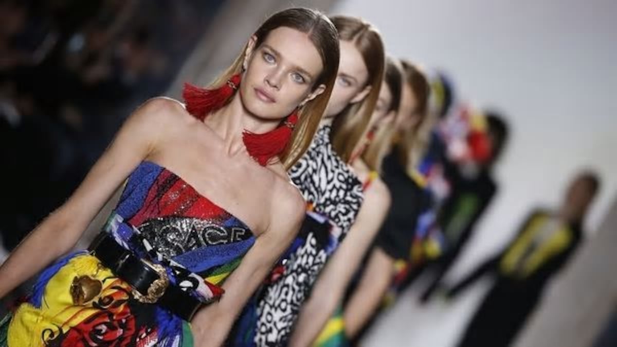 Quién es la supermodelo rusa que presentó la Copa Mundial junto a Iker Casillas