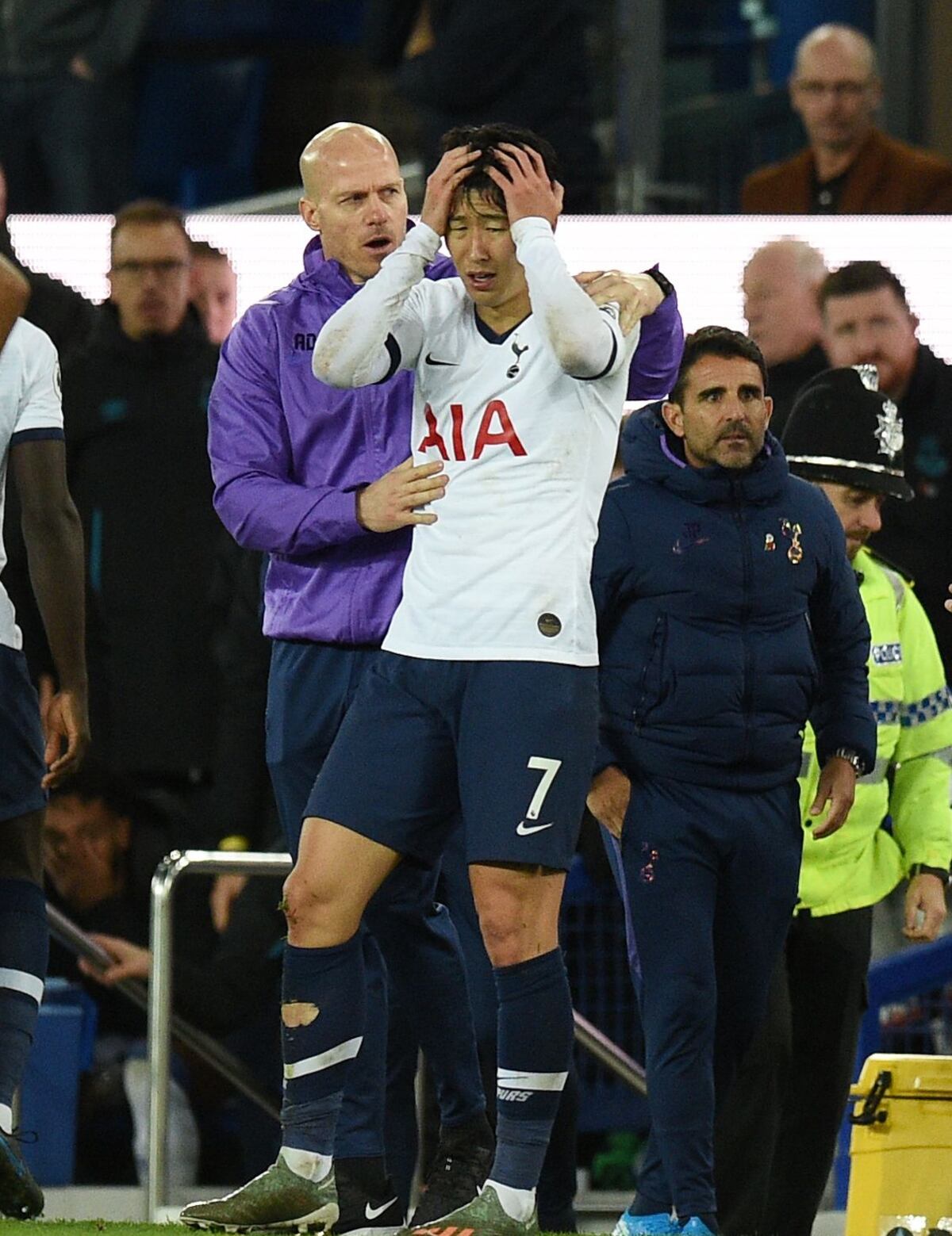 Le quitan la tarjeta roja a futbolista que fracturó a un rival