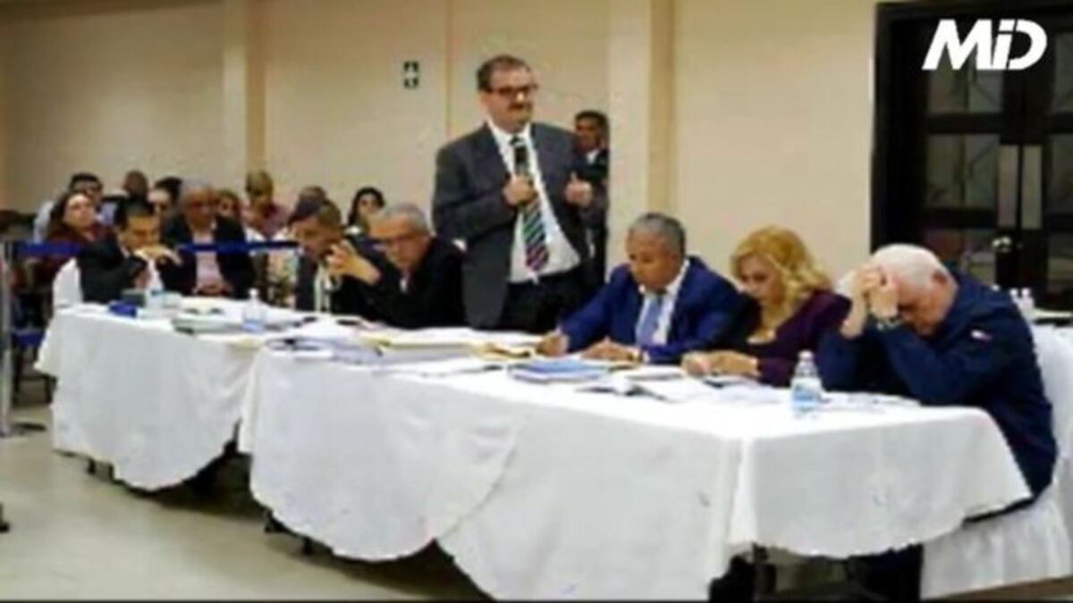 Renuncia de Martinelli al Parlacen aún no se oficializa