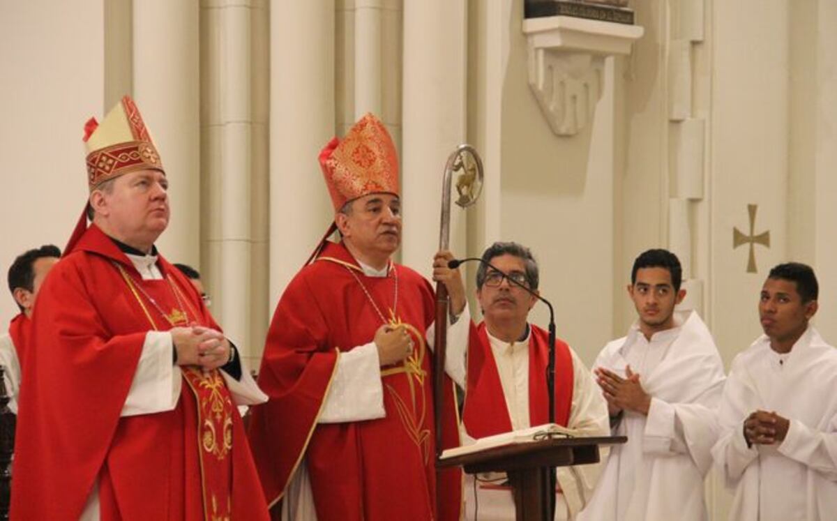 En Panamá oran por los hermanos de Nicaragua. Emotiva jornada