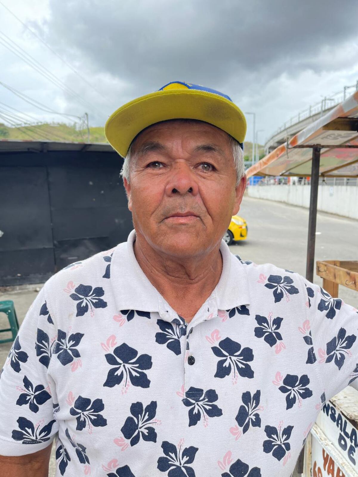 ‘Si tengo para las medicinas, no tengo para la comida’: el alza de la gasolina preocupa en las calles