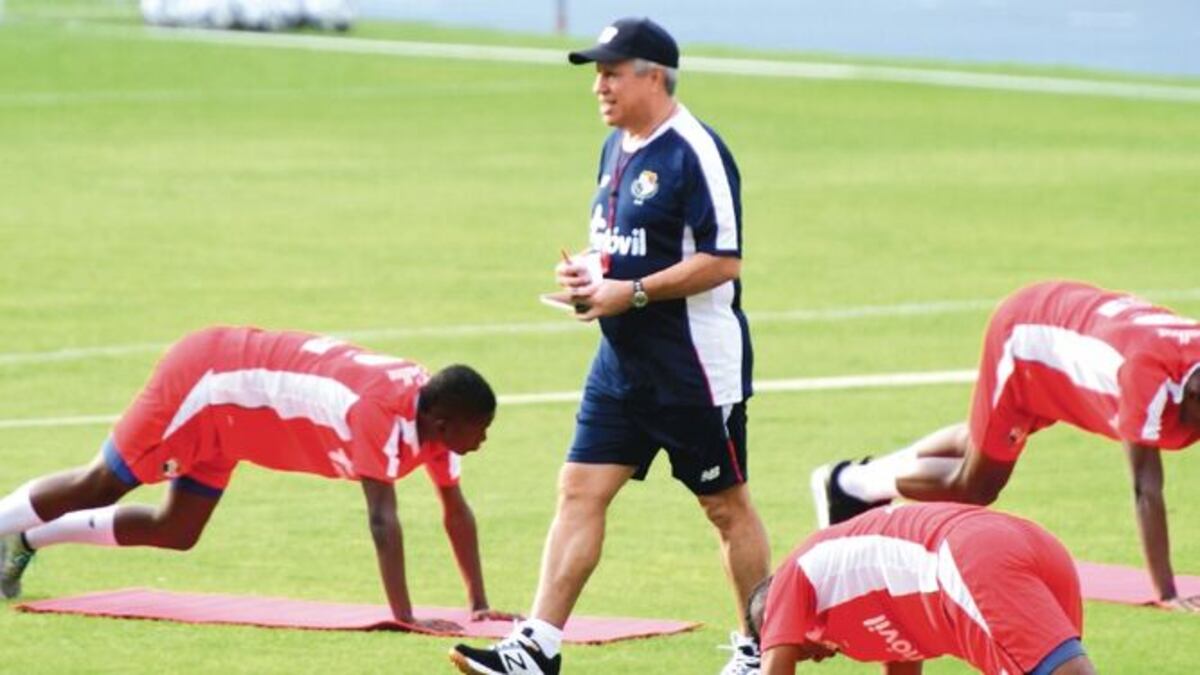 Tras derrota de la ‘sele’ de Panamá, hay voces que piden cambio de técnico