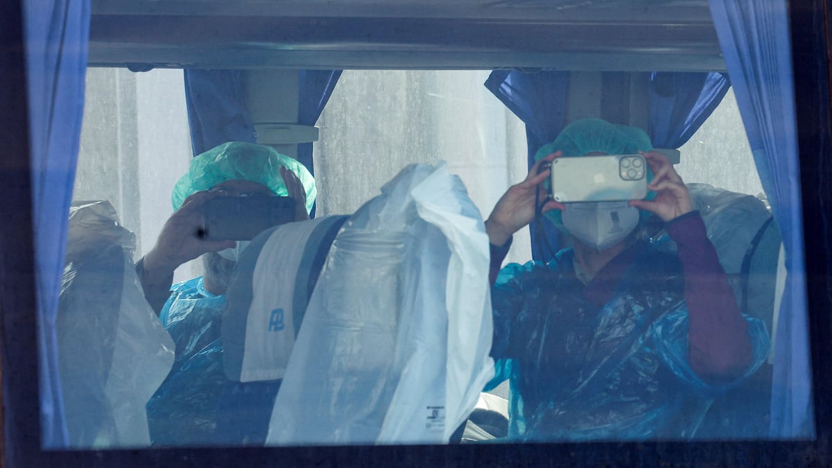 Evacúan en Tenerife al crucero MV Hondius tras brote de hantavirus