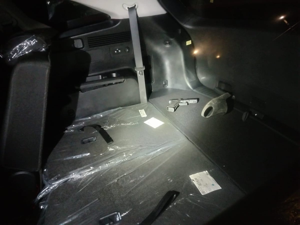 Robaron carro con dueño adentro: Intentó fugarse con secuestrado en taxi, pero terminó estrellado y preso 