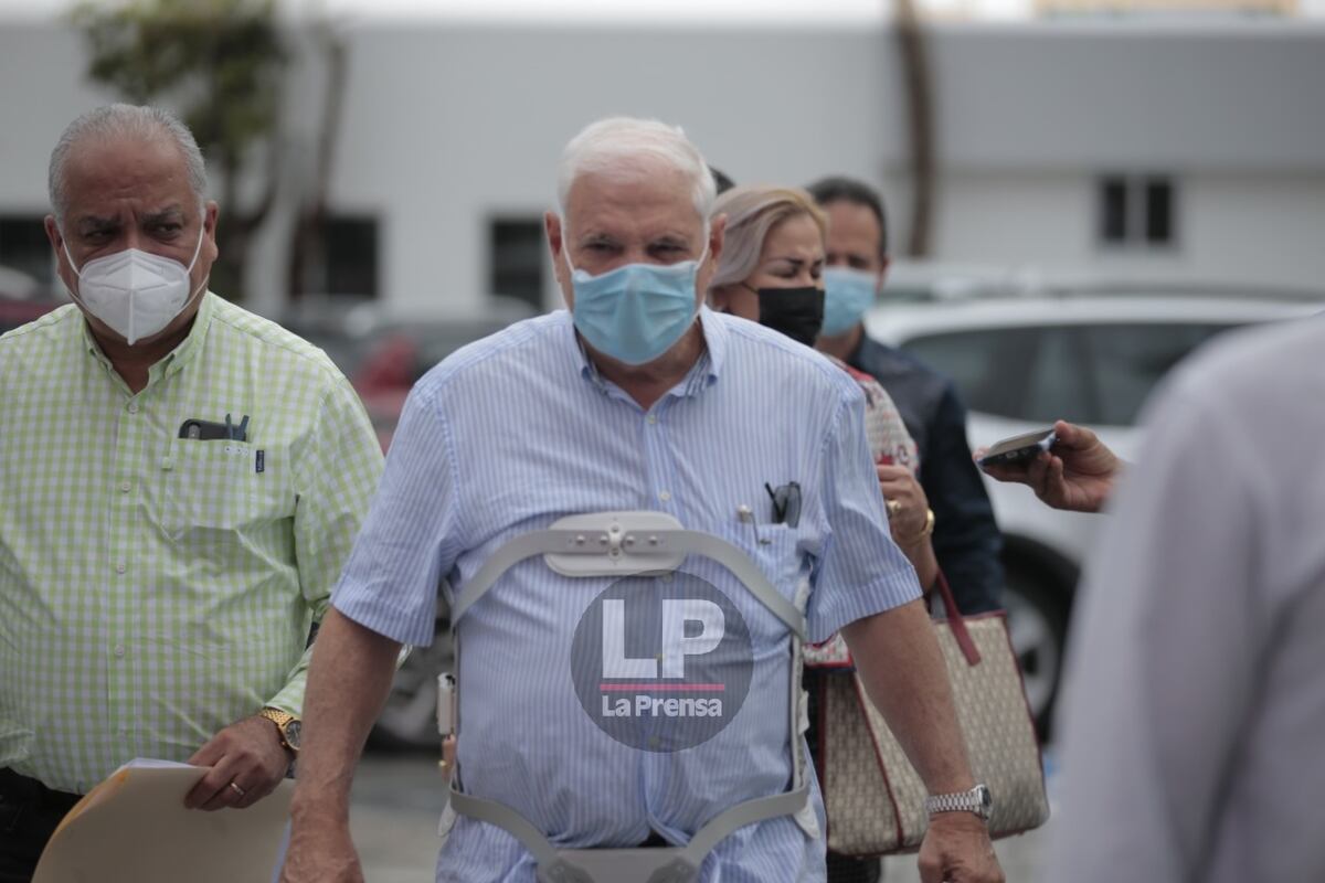 Querellantes van por el veredicto de culpabilidad en el caso de pinchazos telefónicos