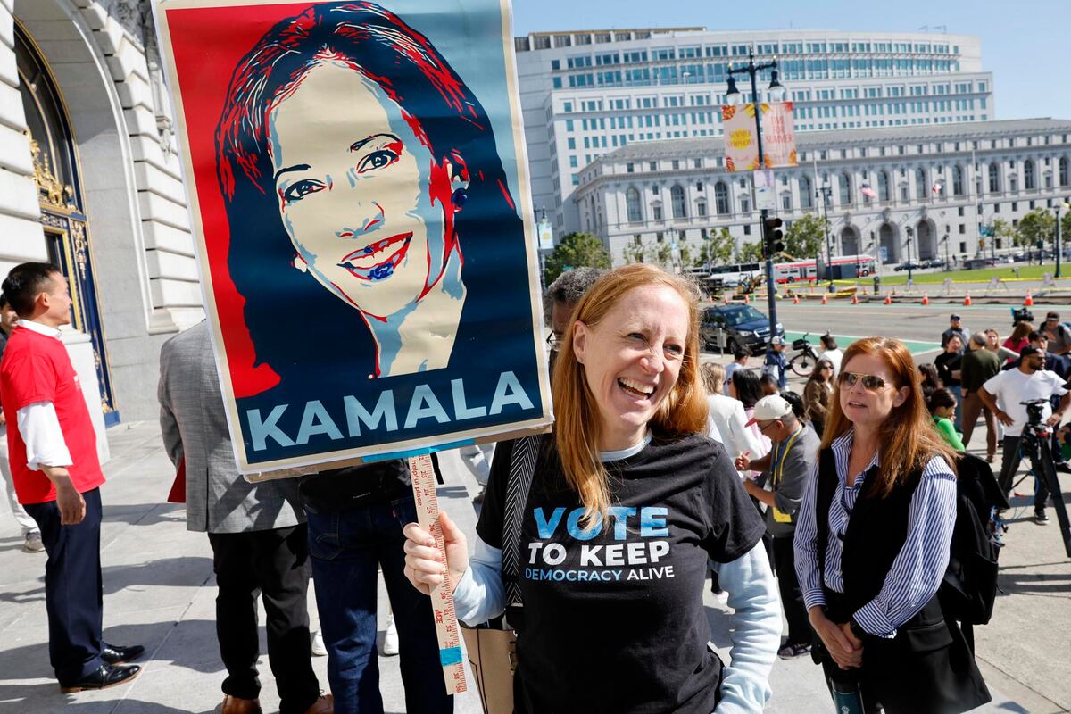 Kamala Harris recorta distancias, según los primeros sondeos