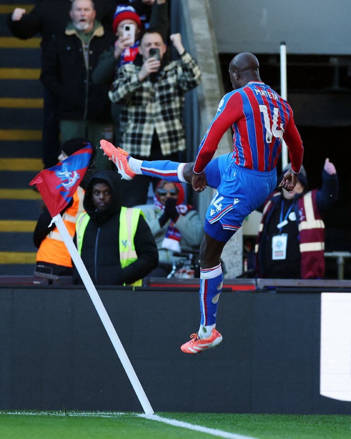 Cinco años después, el United vuelve a celebrar en Selhurst Park