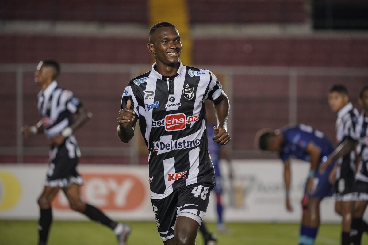 Taurino Omar Valencia viaja a Turquía para oportunidad con club azerbaiyano