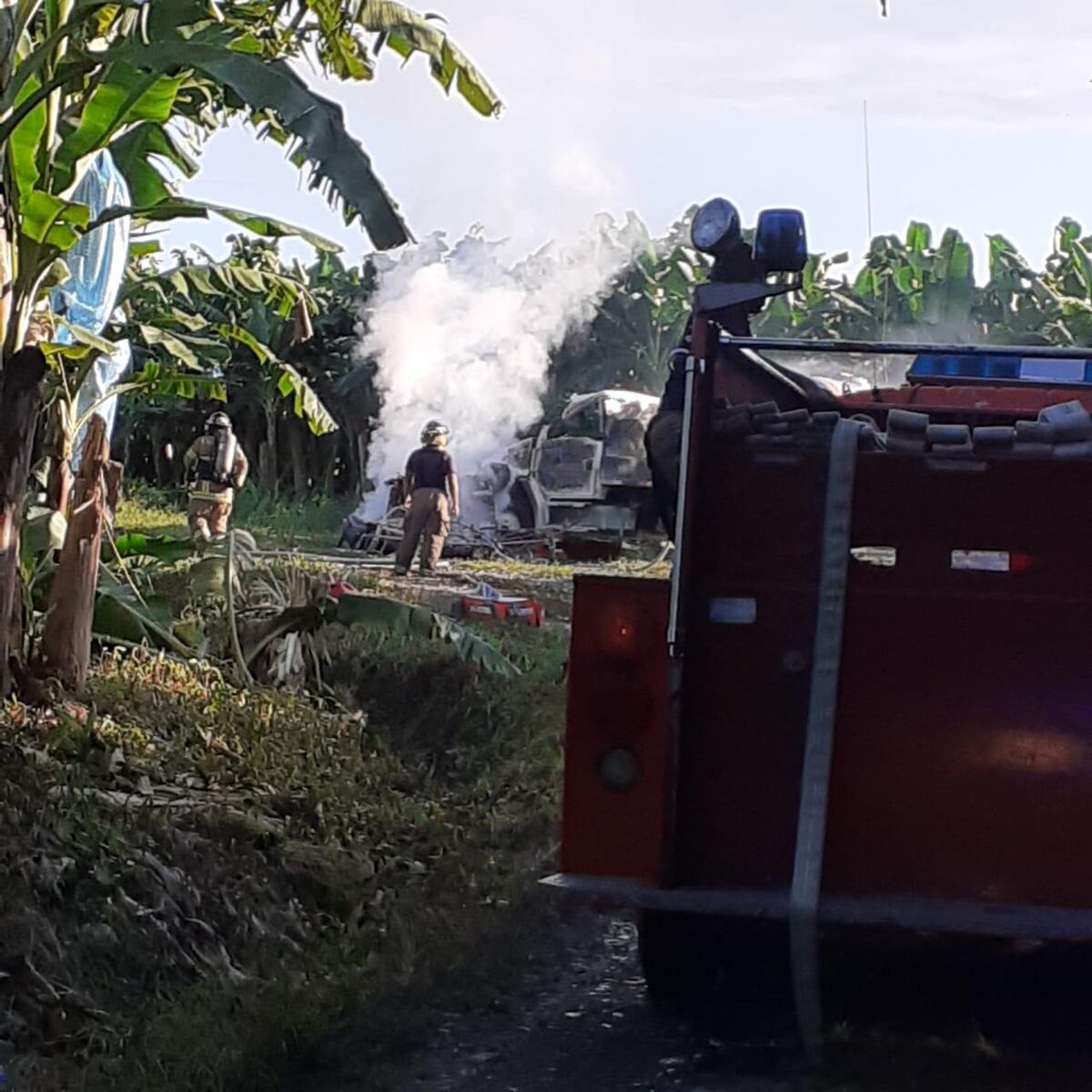 Helicóptero se estrella contra camión de combustible en Changuinola. Hay un herido