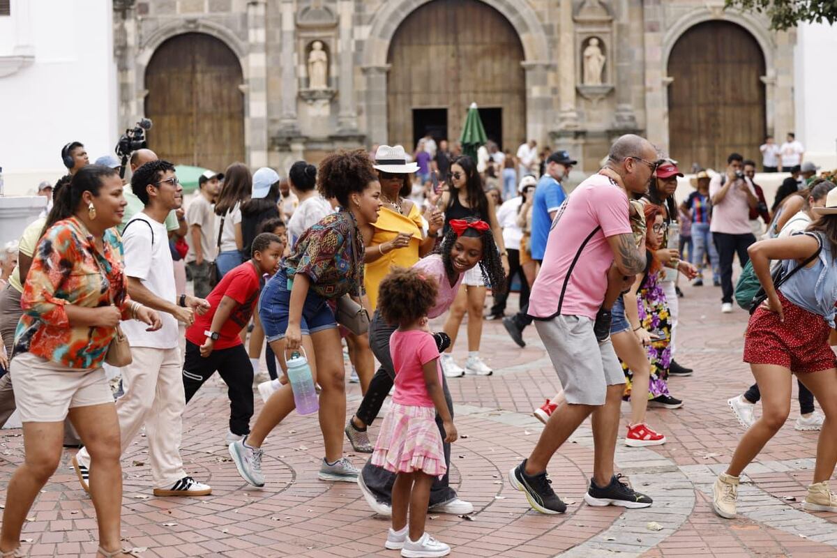 Casco Antiguo vibró con domingo cultural lleno de música