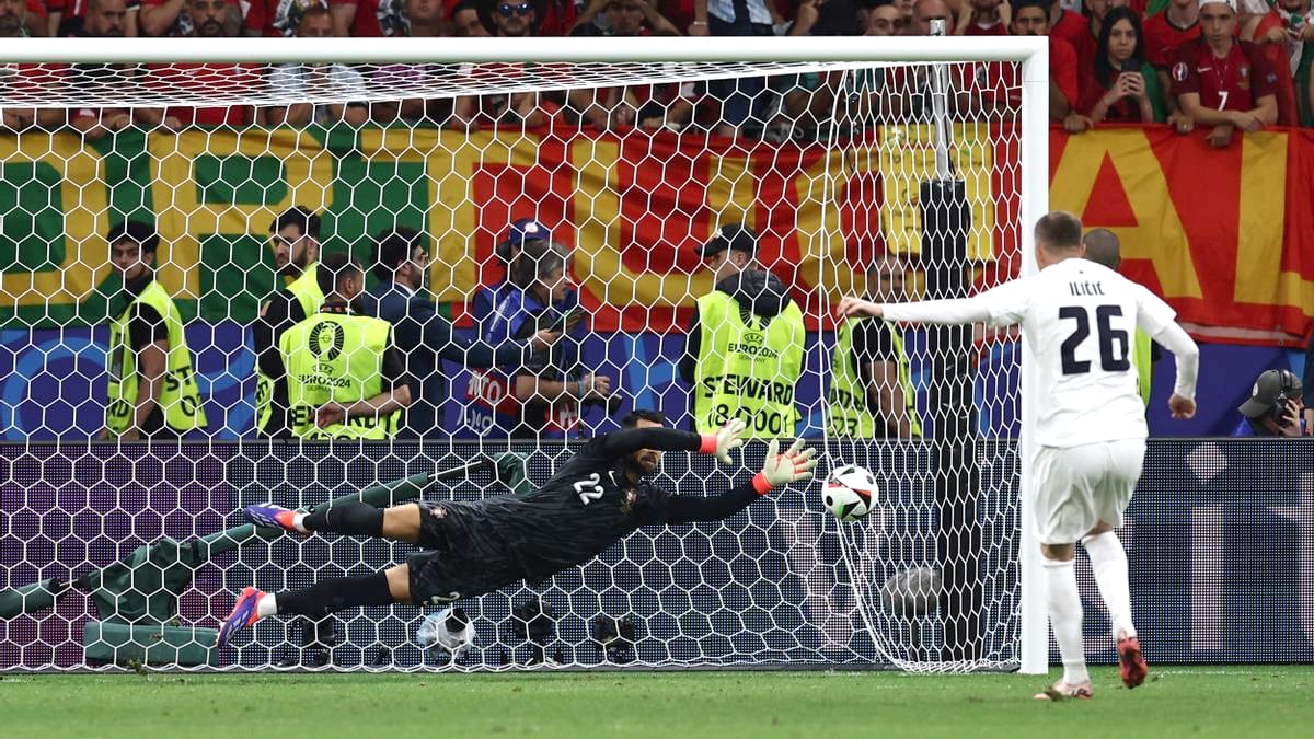 Diogo Costa, el héroe de Portugal: Tres penales atajados para avanzar en la Eurocopa 2024