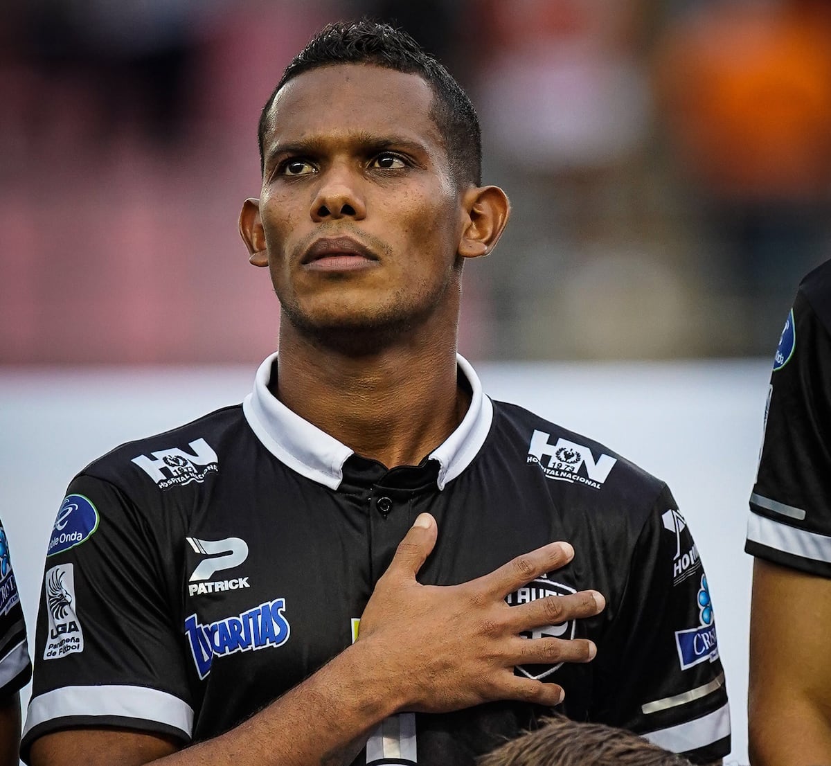 De la cancha a la celda: el exfutbolista Rolando Botello detenido por posesión de armas