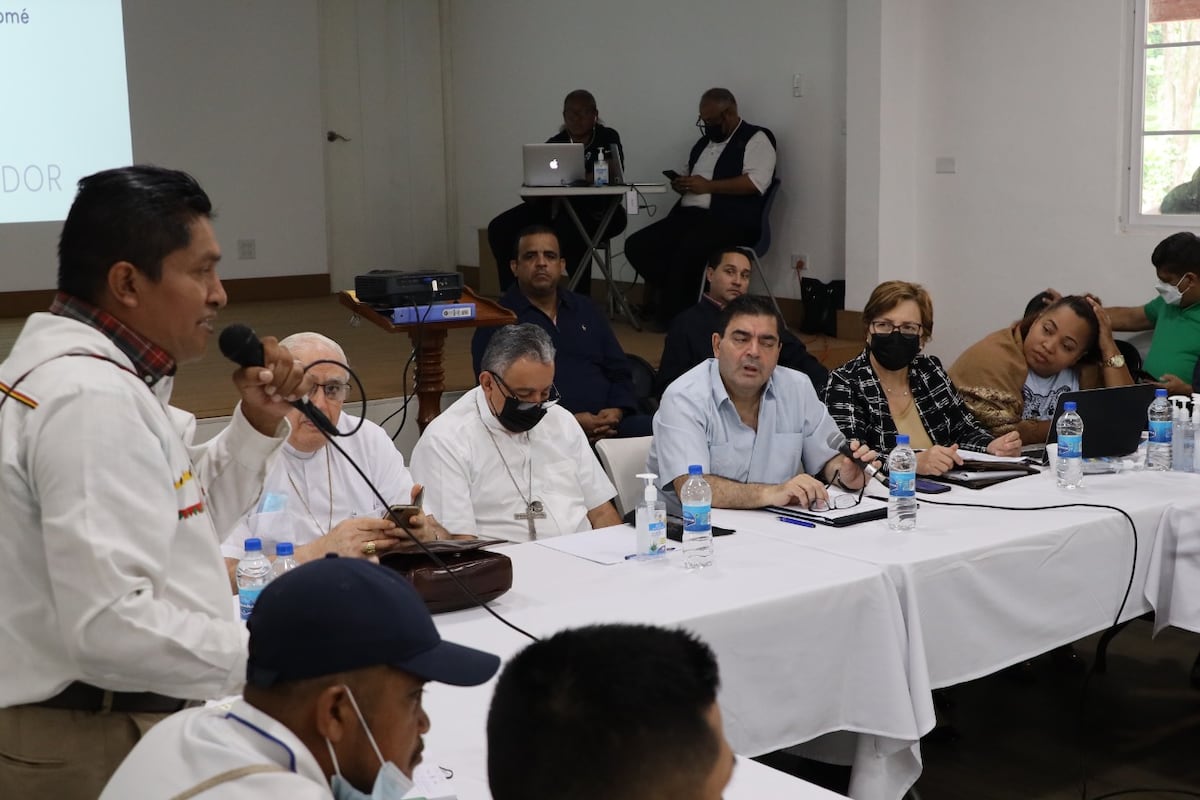 Editorial. Hay un gobierno desconectado de la población y sobran los sectores oportunistas