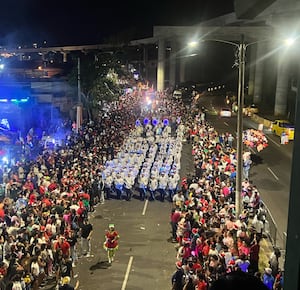 Arranca la Navidad en Arraiján con un desfile lleno de alegría