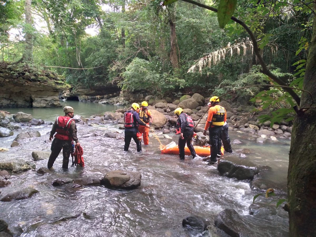 Lamentable. Hallan a la tercera víctima fatal tras el deslizamiento de tierra en Las Cuevas de Bayano