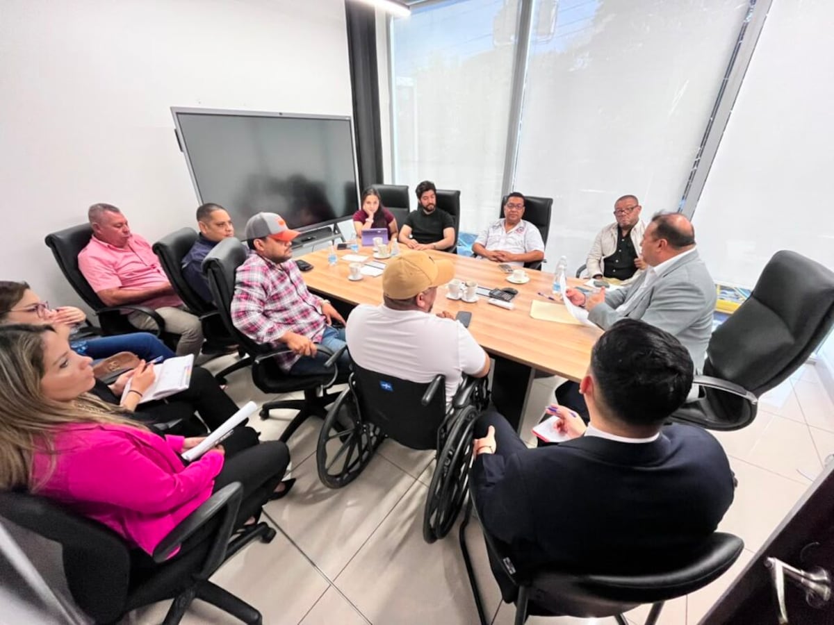 Gobierno conecta productores y agroindustria y comercializa 3 mil cerdos para aliviar exceso en fincas