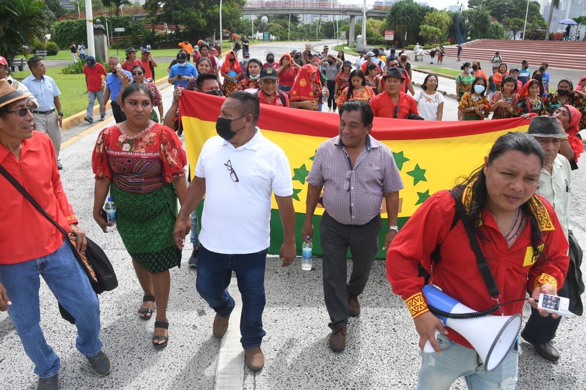 Indígenas finalizan paro nacional tras la conformación de una comisión de alto nivel