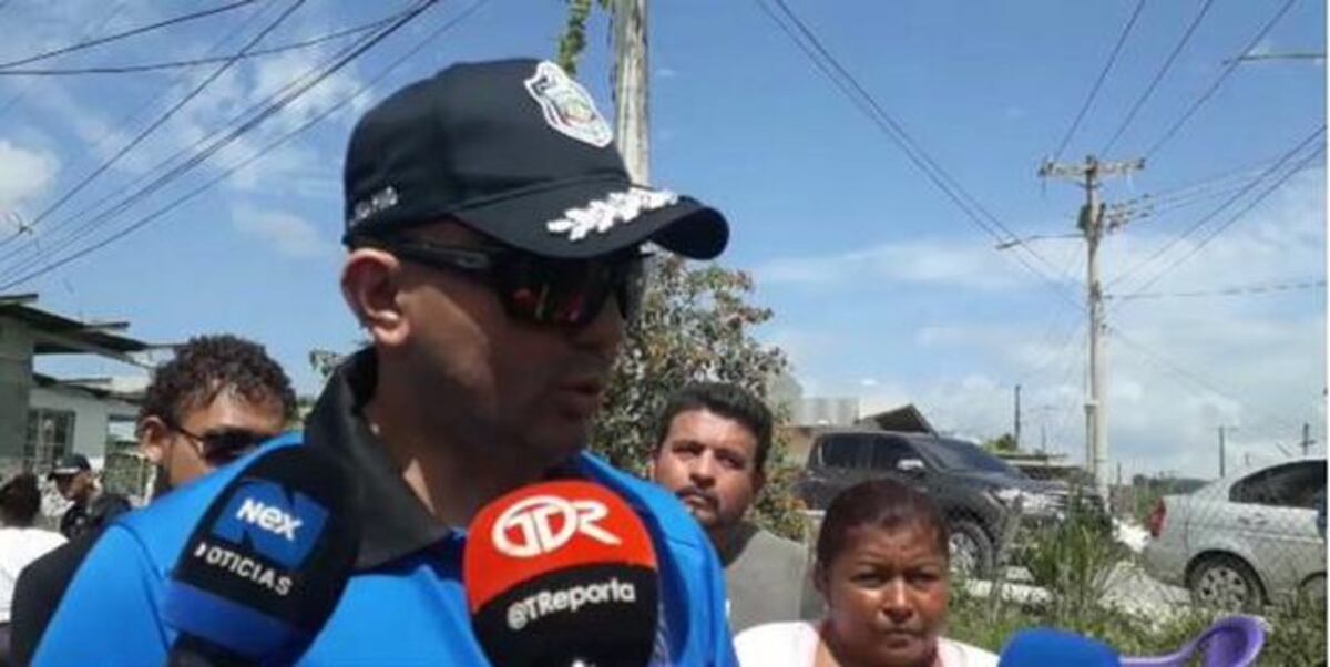 ¡AY, SANTO! Asesinan a una joven en el sofá de su casa. Un policía involucrado 