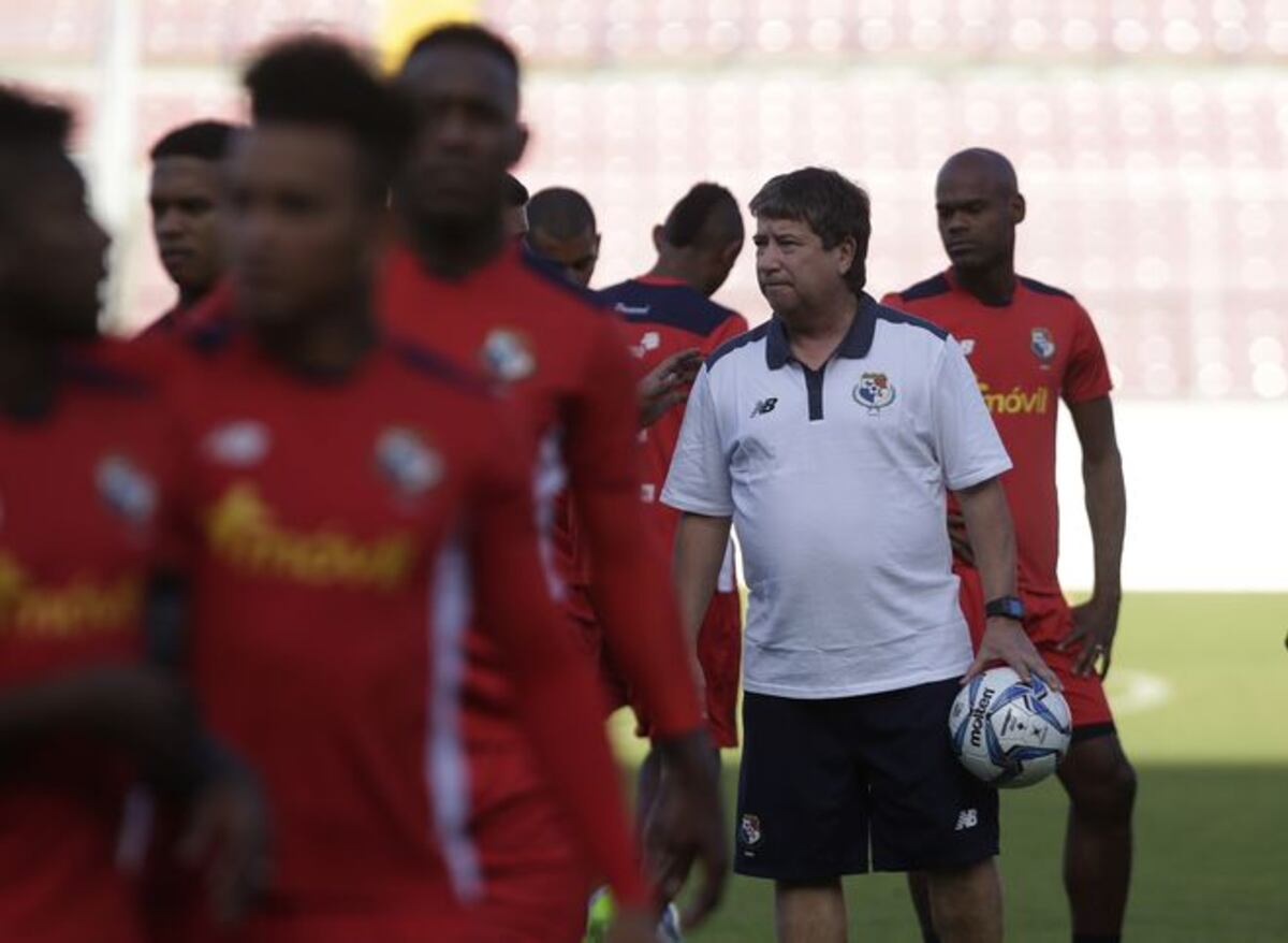 El 'Bolillo' Gómez  llevará a los viejitos, a Ismael y los quiere livianos