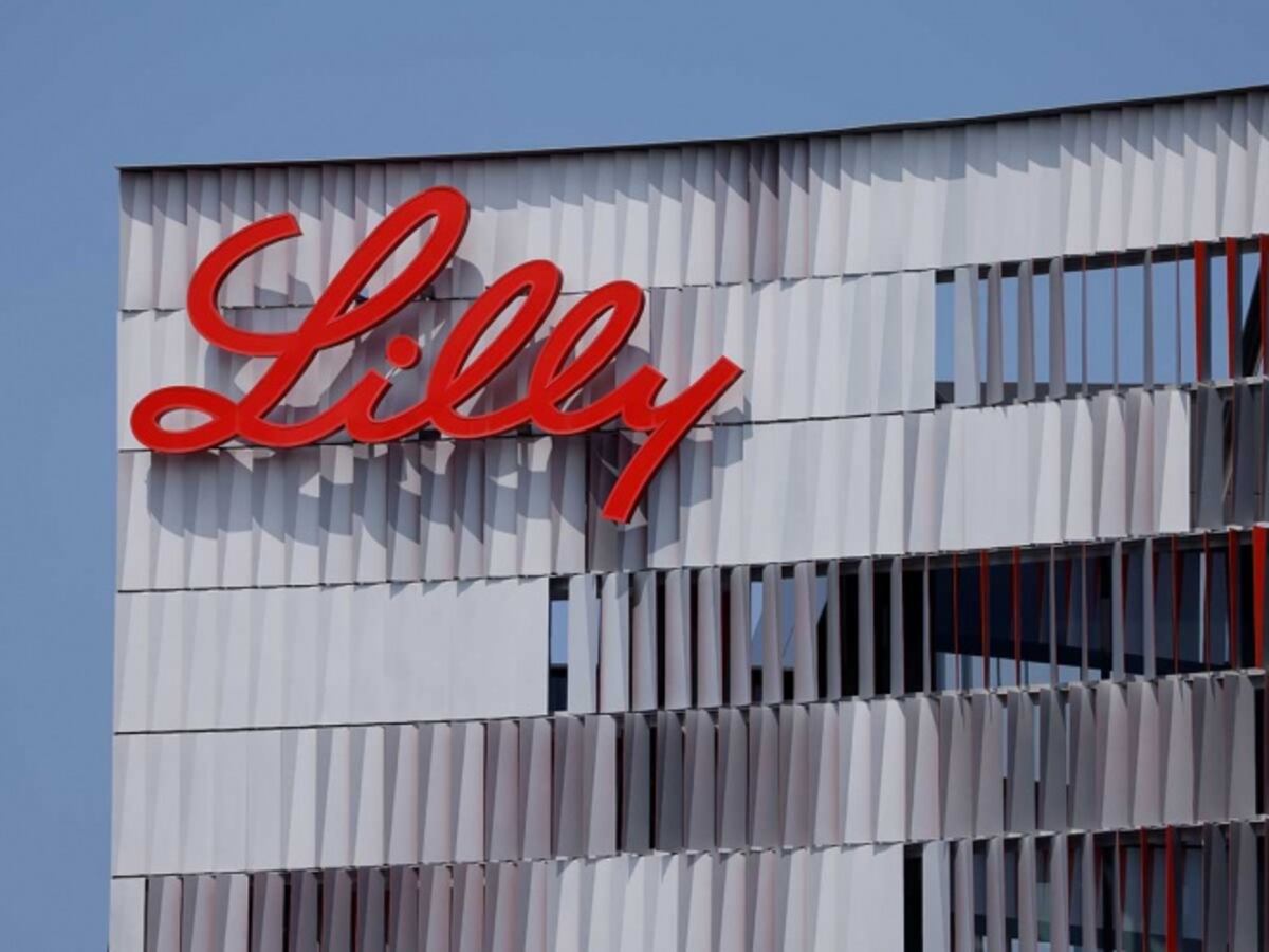 Terapia de anticuerpos de Eli Lilly reduce riesgo de muerte por la covid-19