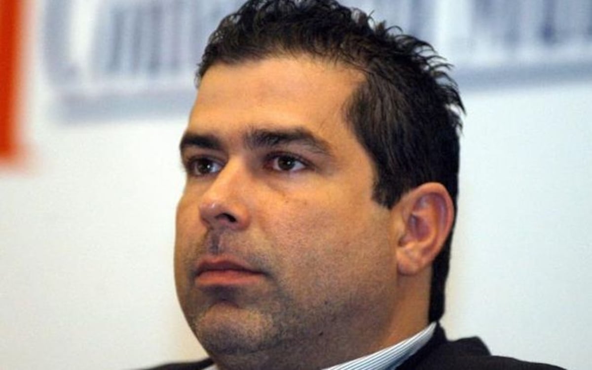 Detienen a dirigente perredista Aldo López Tirone