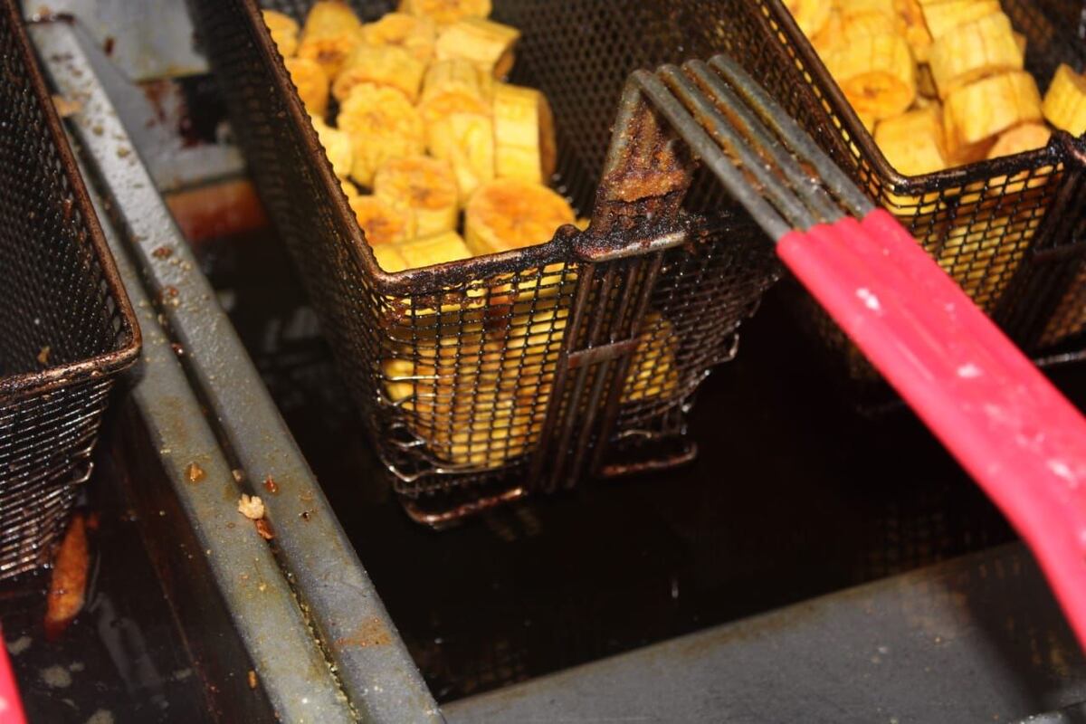 ¡Por insalubres!  Cierran temporalmente restaurante en San Antonio