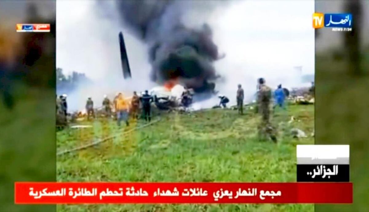 El aterrador panorama de la peor tragedia aérea en Argelia