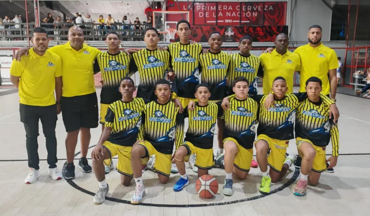 Correcaminos de Colón vuela alto y conquista la Liga Premier U16