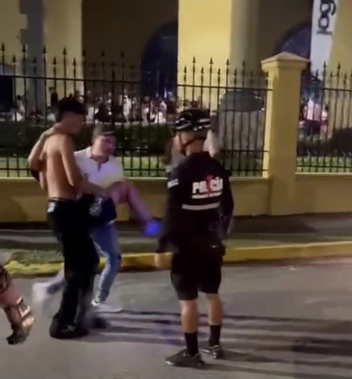 Pánico en Figali: cinco heridos tras tumulto en show de Omar Courtz