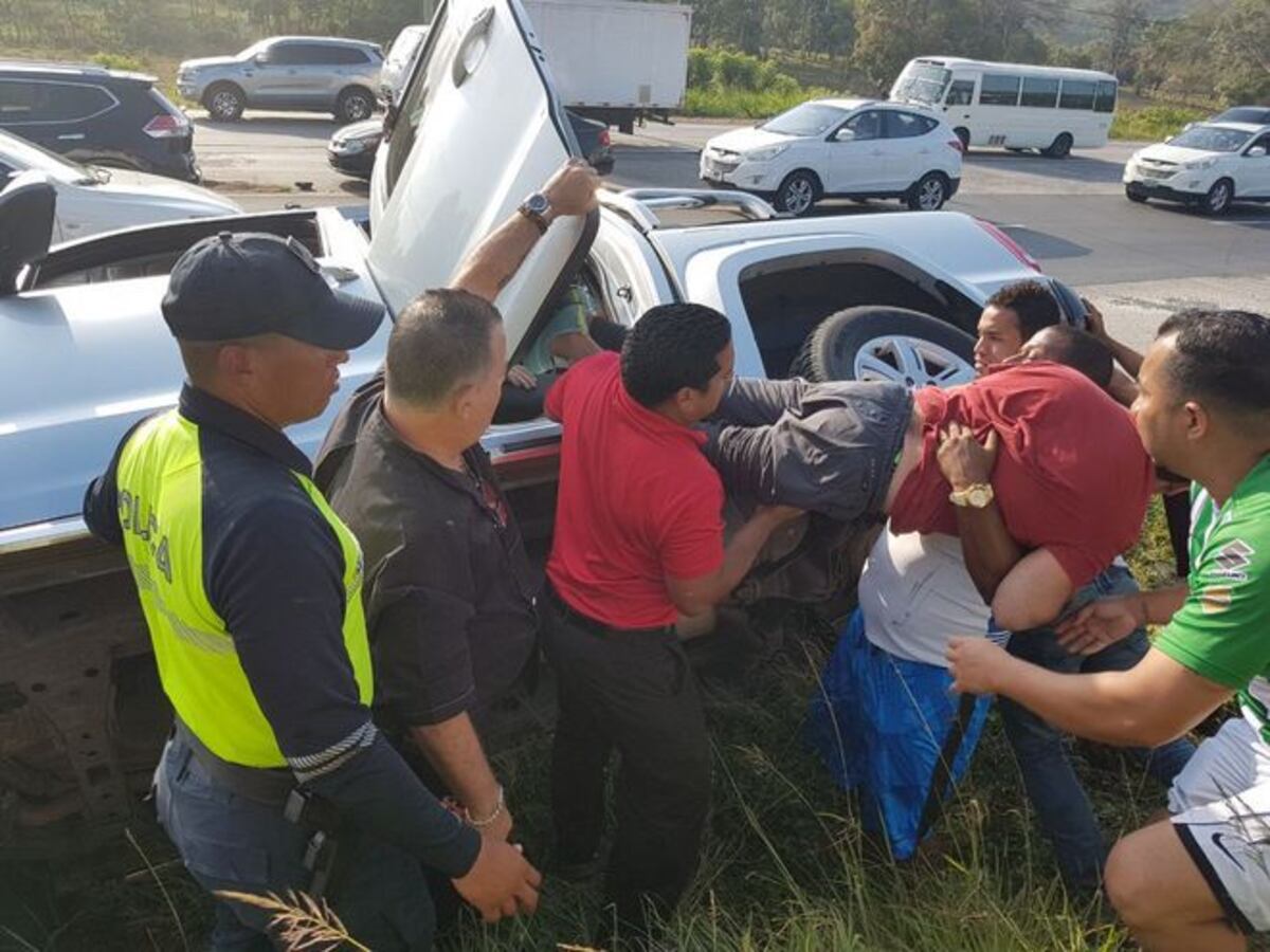 ¡AY, DIOS! DJ Juanpi se accidenta a la altura de Capira