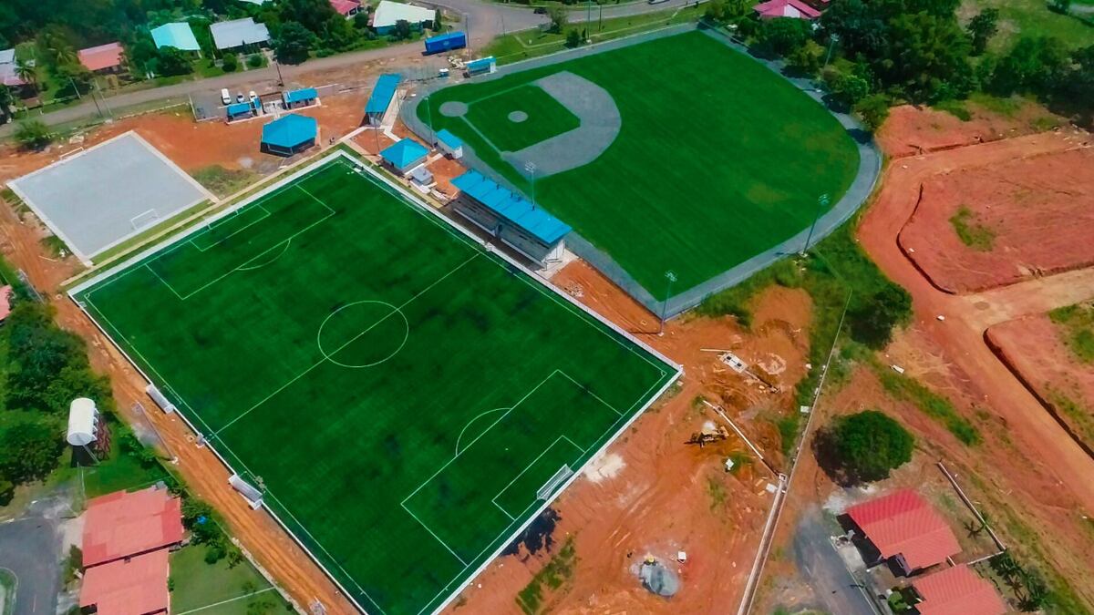 Atalaya se beneficia con un complejo para desarrollar el deporte