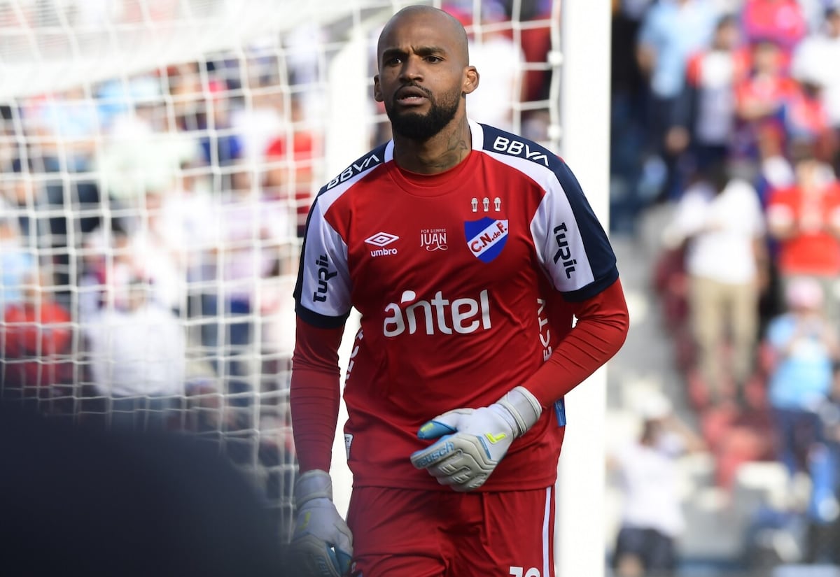 Luis Mejía, el arquero panameño que robó corazones: un gesto de solidaridad tras la goleada de Nacional