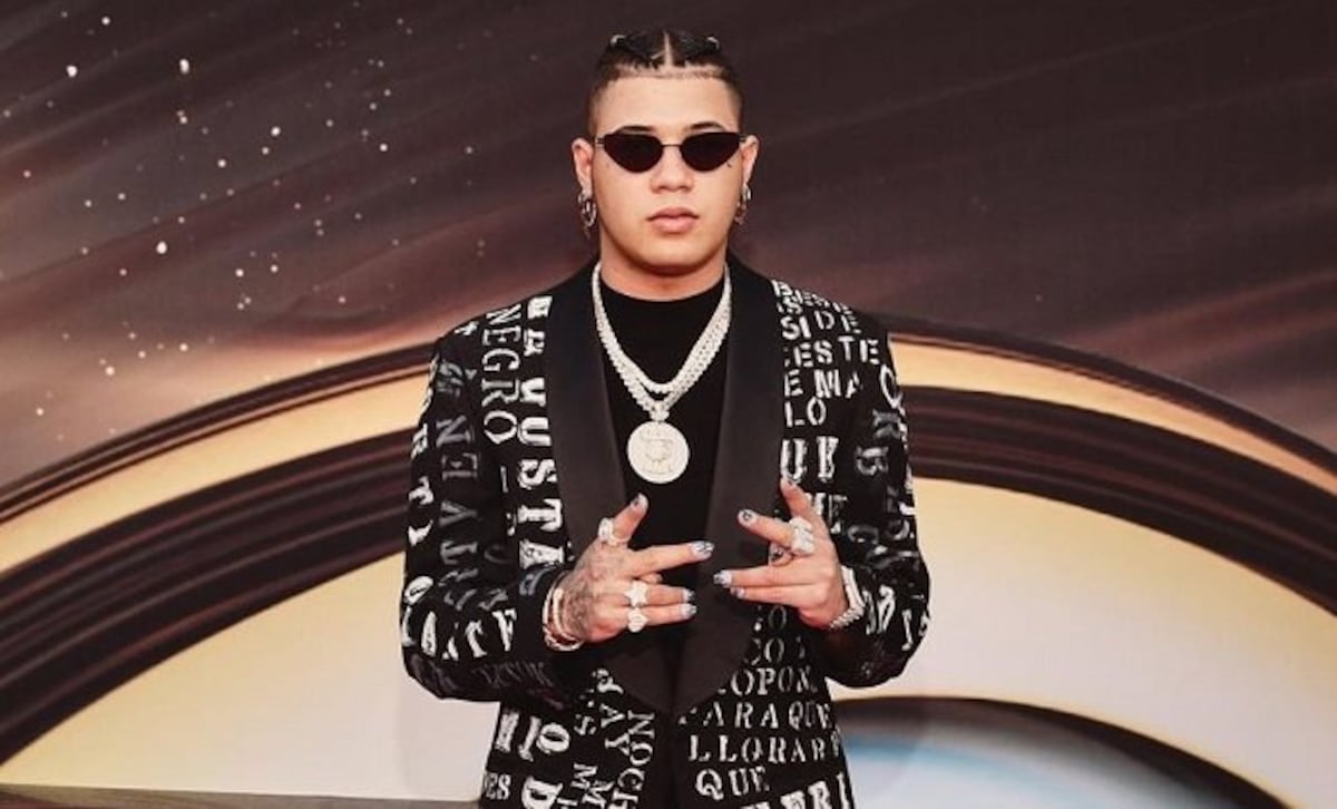 Boza y Sech la siguen rompiendo con sus presentaciones en el exterior