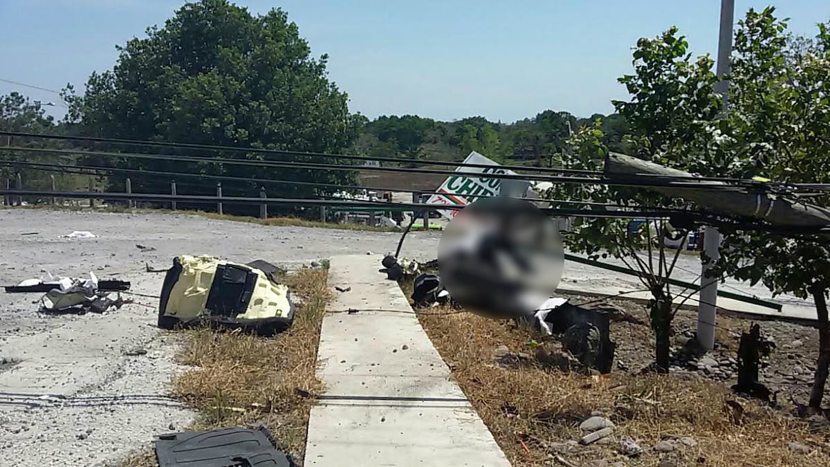 Vehículo termina volcado tras accidente de tránsito en viaducto de Paitilla