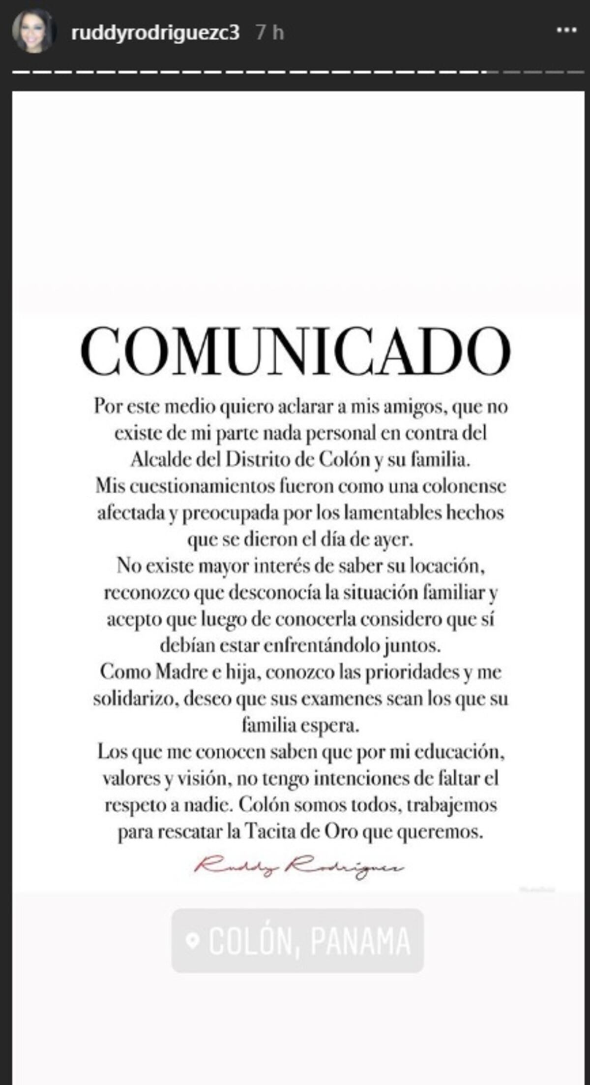 Exfinalista de Concurso de Oratoria se tira pulla con esposa de alcalde de Colón