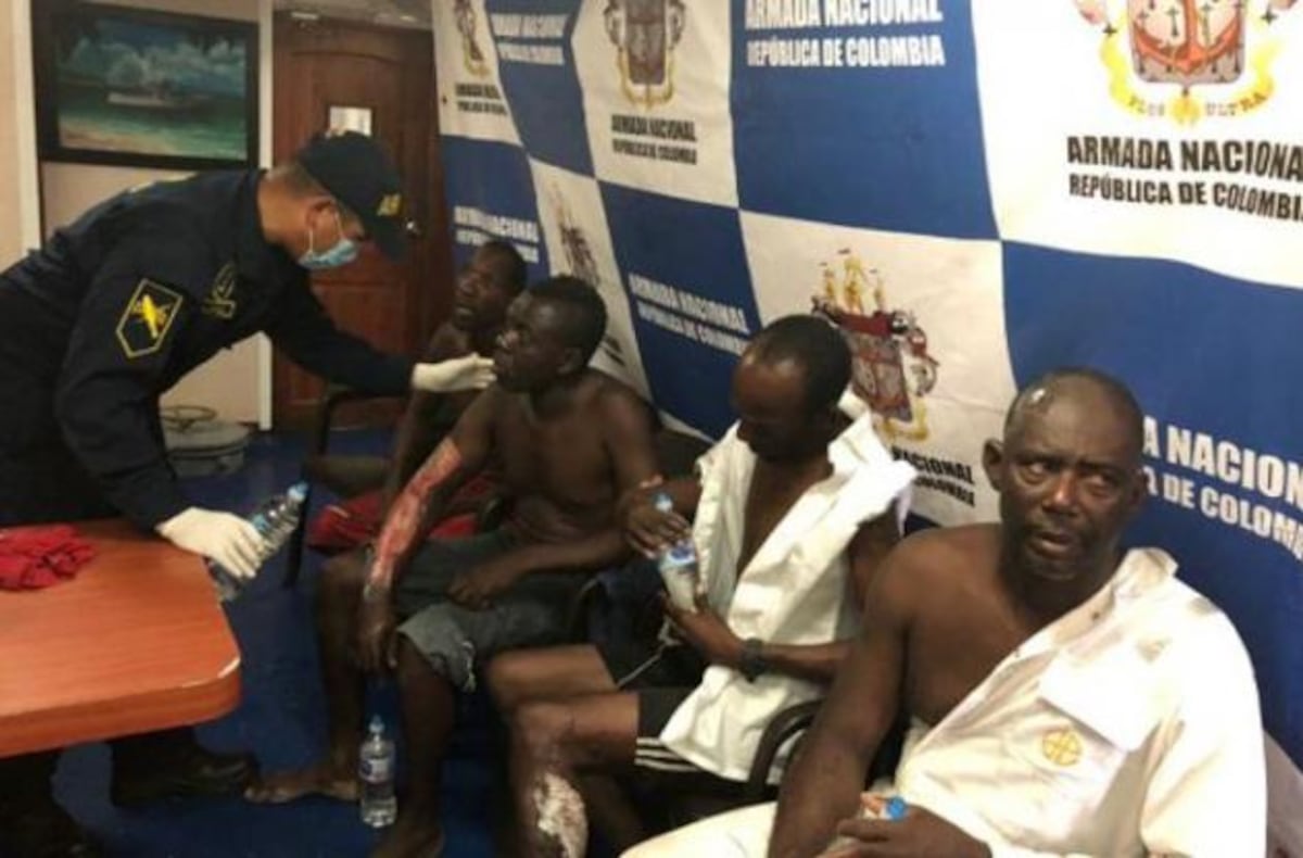 Marina de Colombia rescata a 28 náufragos jamaiquinos en mar Caribe