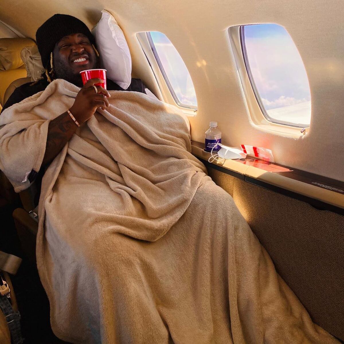 Bomba. Se le cumplirá el sueño a Sech de cantar con la famosa española Rosalía, una artista con quien quería trabajar 