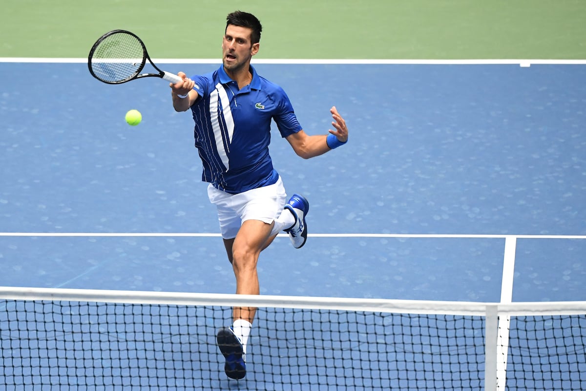Djokovic cede un set, pero no pierde el paso en el US Open