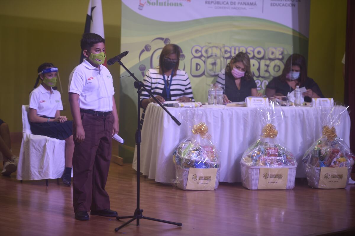 Fernando Singh, del Centro Cultural Chino Panameño, gana el Concurso de Deletreo en Español  2020