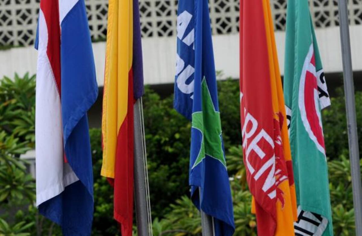 Tribunal Electoral pide distanciamiento al momento de inscribirse en los partidos políticos