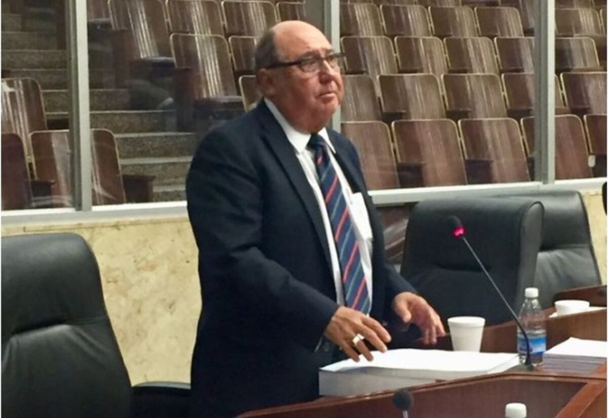 El diputado 'Tito' Afú aseguró en la Asamblea que demandará a La Prensa