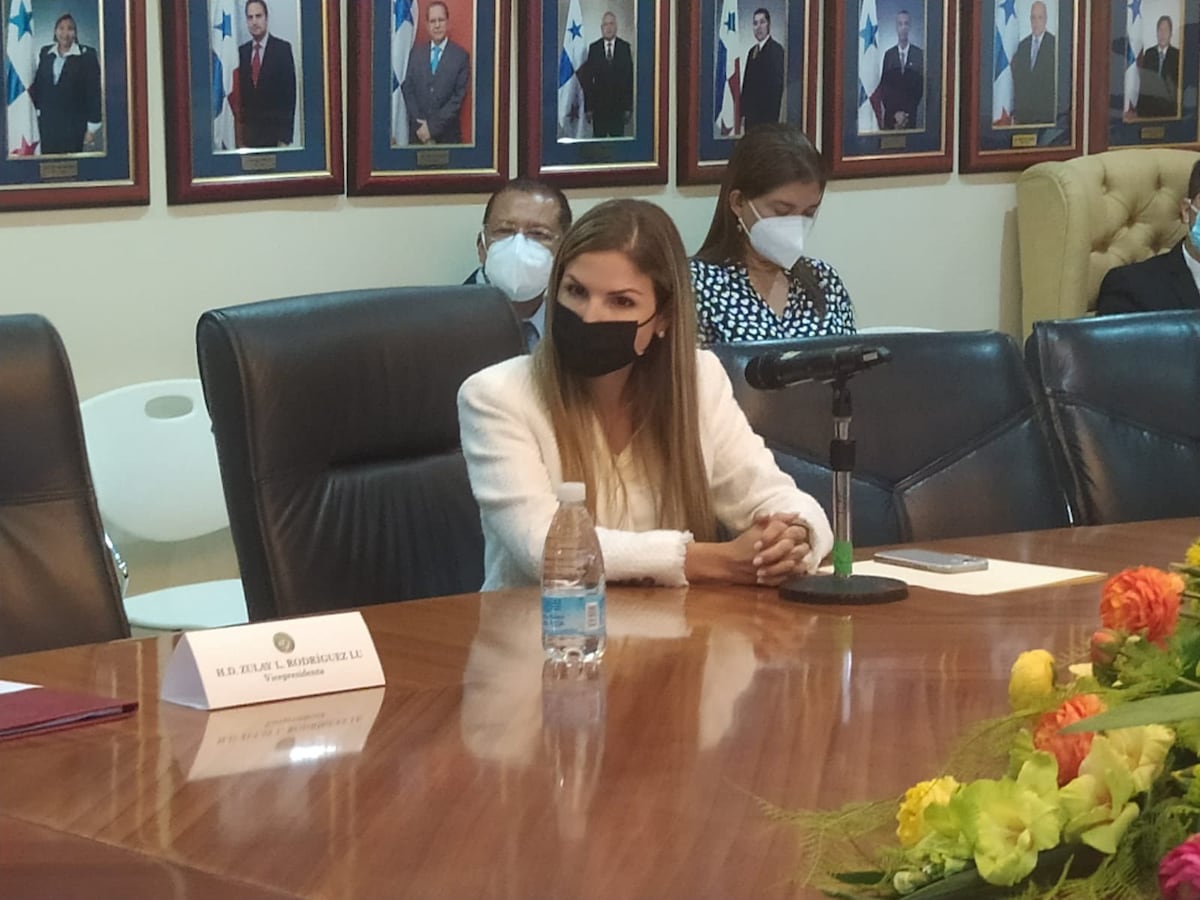 Aplazan comparecencia de directora de Senniaf por quebrantos de salud