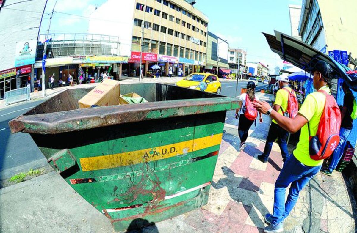 Calles limpias. Hay menos basura en la JMJ que para carnavales 