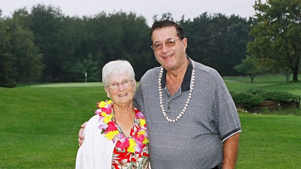 Esta pareja descubrió fórmula matemática para ganar $26 millones en la lotería