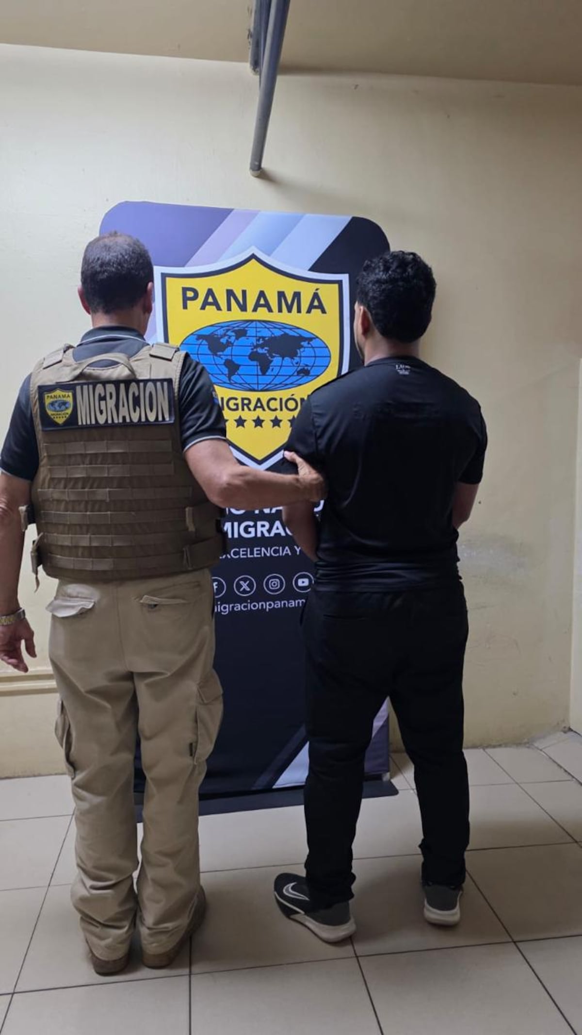 ¡Migración saca las garras! Cazan a extranjeros enredados en préstamos ‘gota a gota’ y delitos de alto calibre