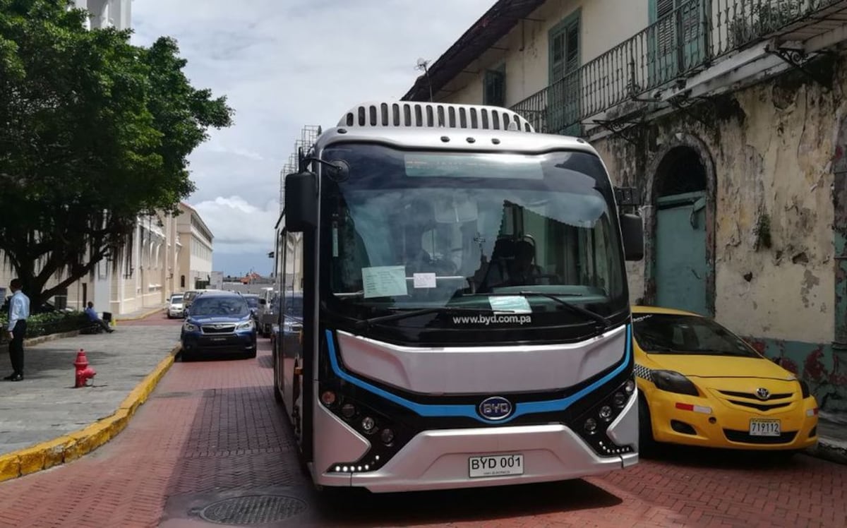 ¡QUÉ PROBLEMA! Entérate qué dificulta la operación de Metrobús en el Casco Viejo