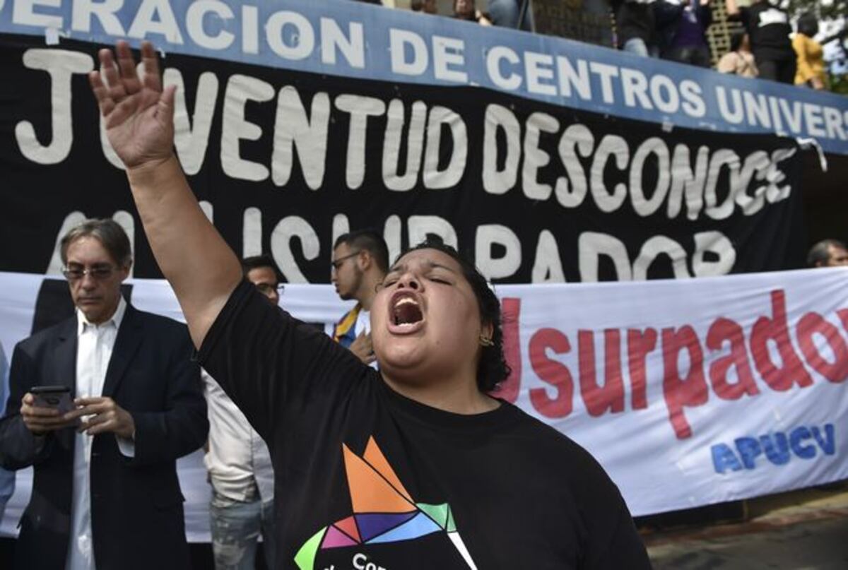 ¿Fin de Maduro? Gobierno de Estados Unidos apoya las protestas en Venezuela